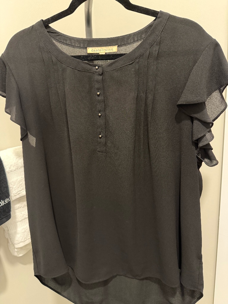 Daniel Rainn Black Flutter Sleeve Chiffon Blouse Xl